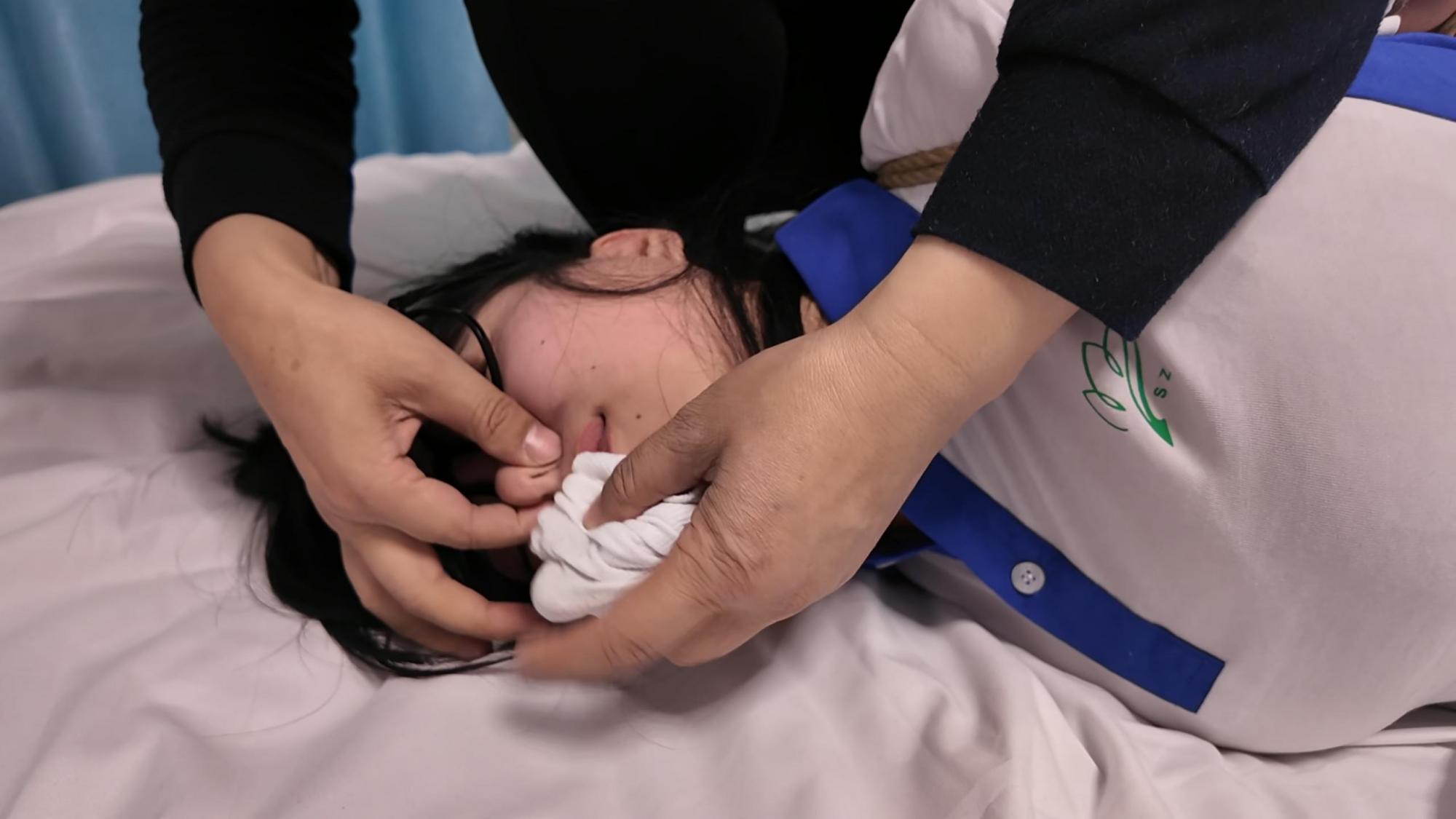小遥的故事之五花床上捆绑