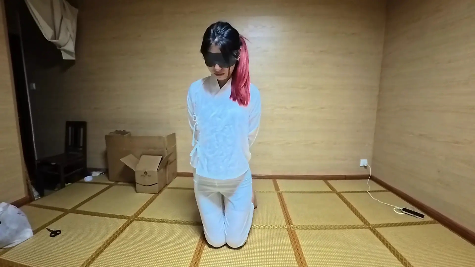 【定拍】白汉服下跪拍摄多角度特写！