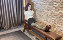 小美女体验老虎凳，TK 皮鞭抽打 导致晕厥