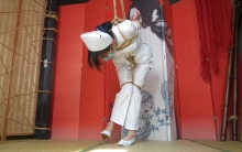 嗷嗷-护士服，强制踮脚放置