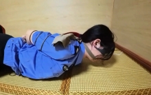 女保安制服丝袜勒嘴捆绑！