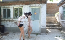 【试炼工作室】长腿少女鸡翅缚户外被另一个美女狗链牵引走路羞耻感拉满/回屋直接驷马放置解脱失败