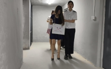 【忘忧社工作室】姐妹花（下）新模特露露首次出演，两姐妹在户外交易的时候被抓捕，砸死镣死铐，户外指认现场，户外枪决，两名死囚犯一起上路。