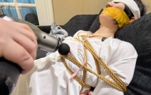 尤雾原创-睡衣肉丝震动乳夹+强制调教