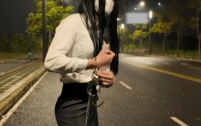 户外肉丝OL郊狼背铐过马路挑战SubM